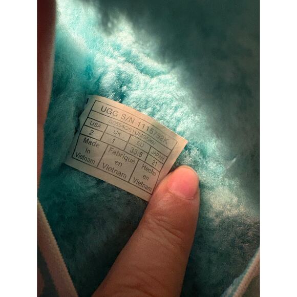 UGG Fluff Yeah Slide Sandals Kids Size 2 Aqua Shearling Fuzzy Slippers Plush - Picture 5 of 5